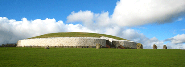 Newgrange-Ireland-World-Her