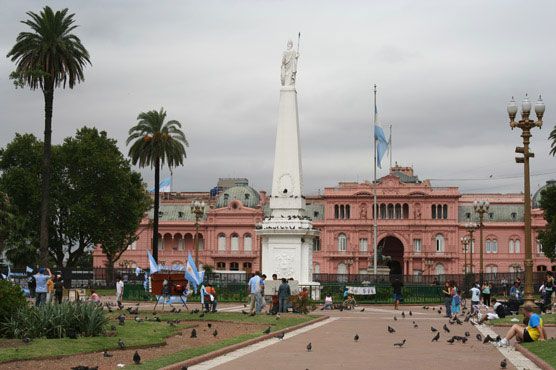 Plaza de Mayo and Pink House Buenos Aires