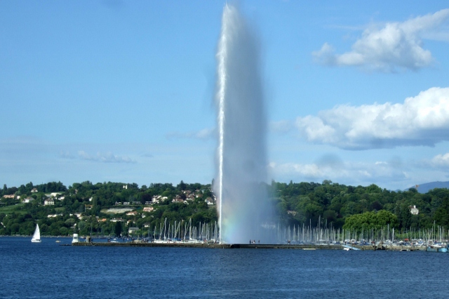 Jet d'Eau Fountain in Geneva Switzerland
